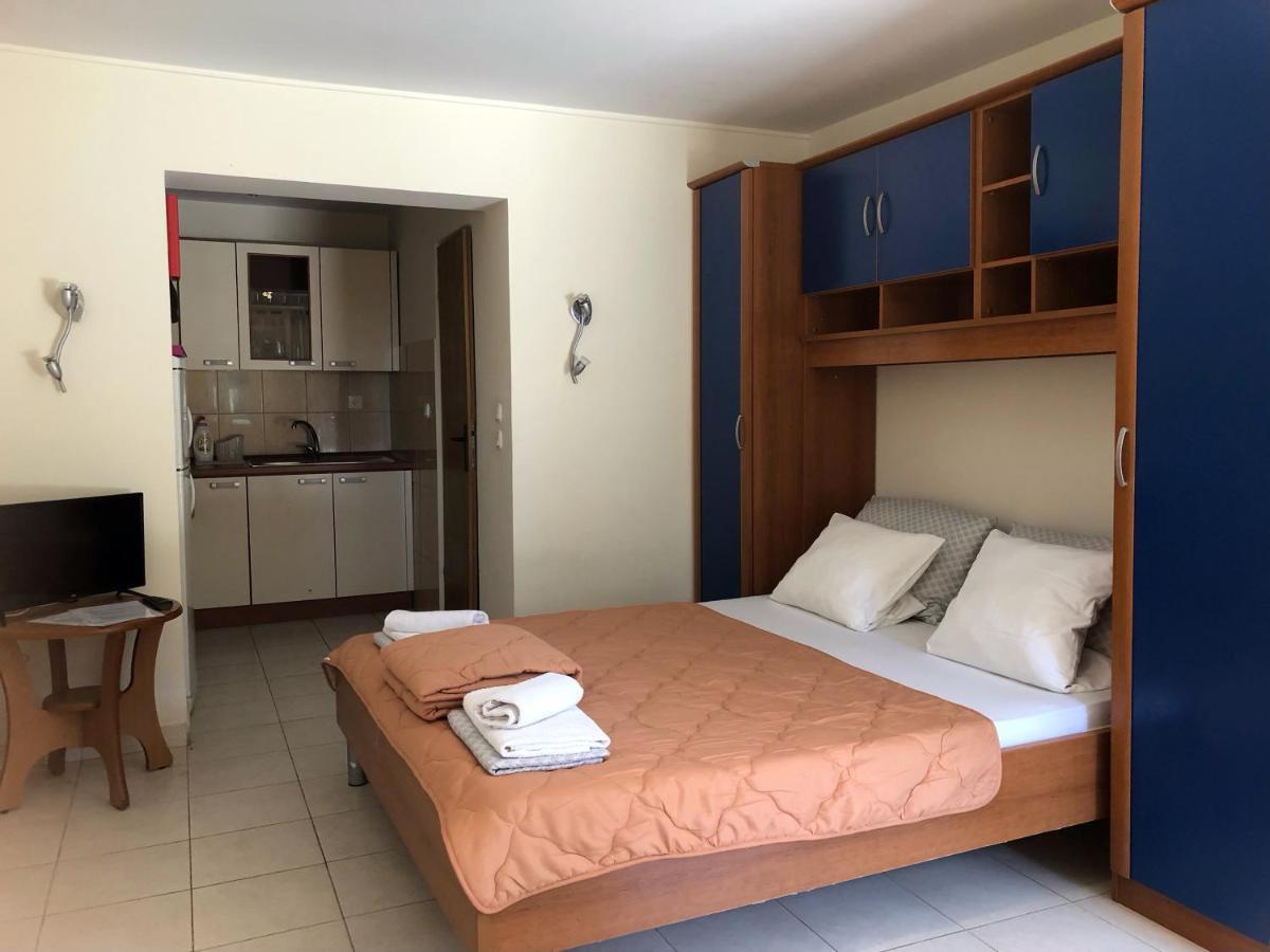 Danyja Apartments Свети свети Филип и Яков Екстериор снимка