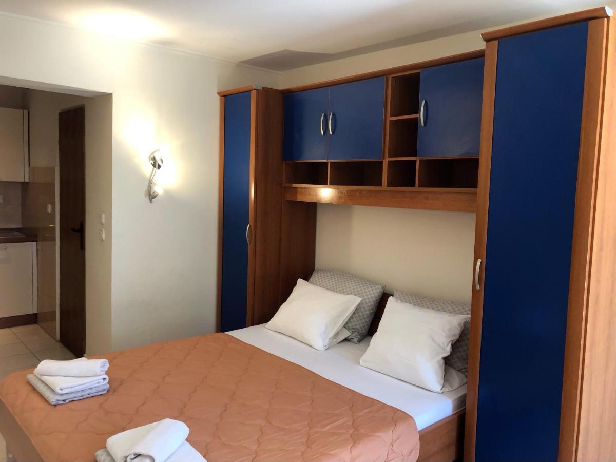 Danyja Apartments Свети свети Филип и Яков Екстериор снимка