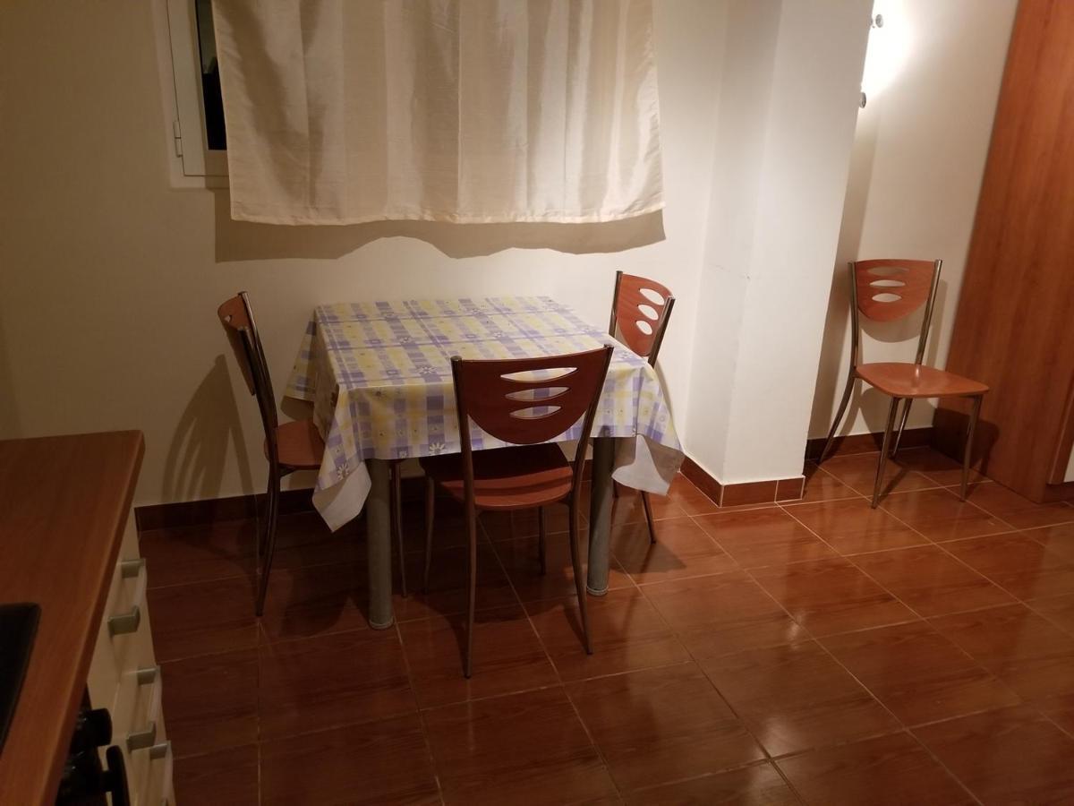 Danyja Apartments Свети свети Филип и Яков Екстериор снимка