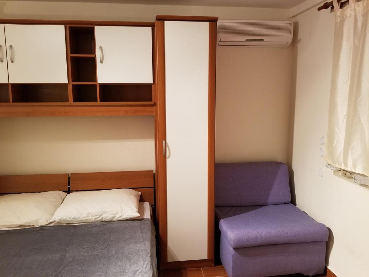 Danyja Apartments Свети свети Филип и Яков Екстериор снимка