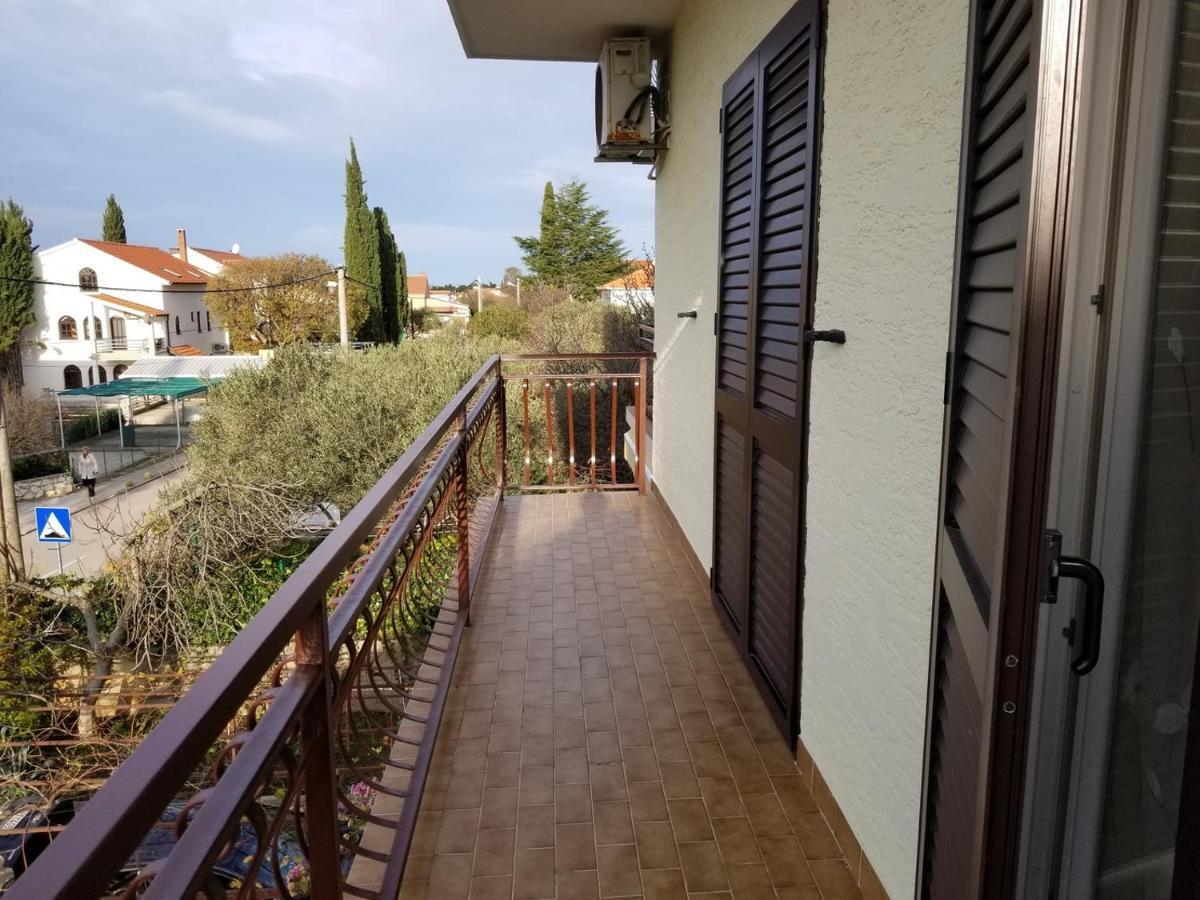 Danyja Apartments Свети свети Филип и Яков Екстериор снимка